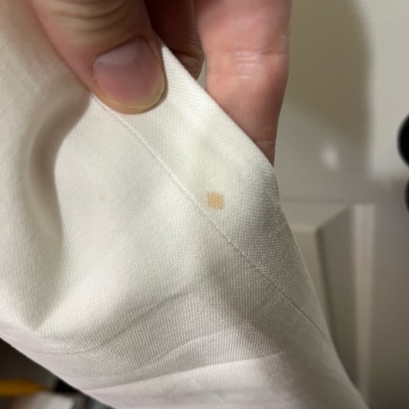 Alice+Olivia white dress pants. Worn once. Size 8. Comfortable and flattering!! - Picture 5 of 5